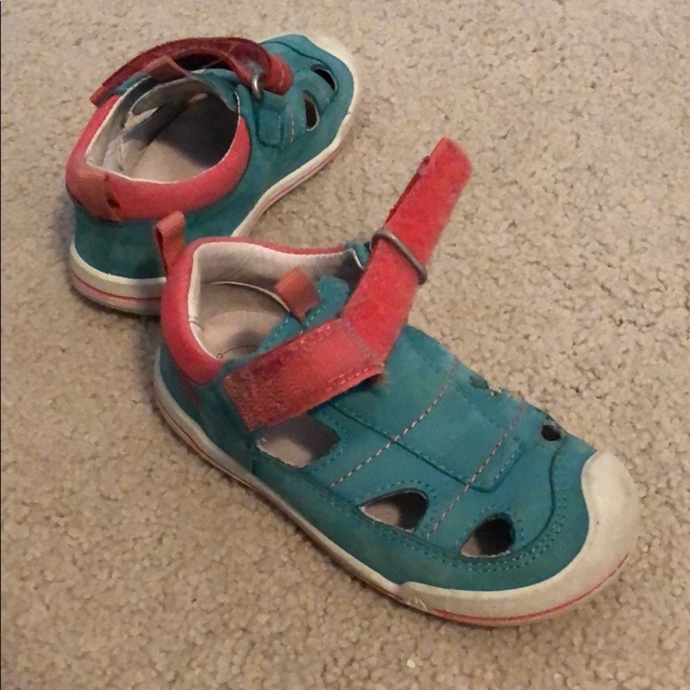 Sandals - Picture 3 of 3